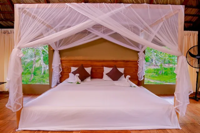 خيمة فاخرة بسرير كينج، Yala Safari Camping 1/1
