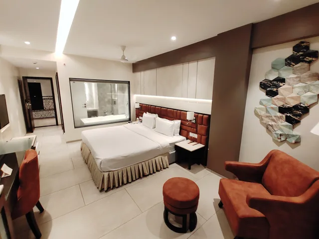 غرفة بريميوم فاخرة، The Flora Grand 3/4