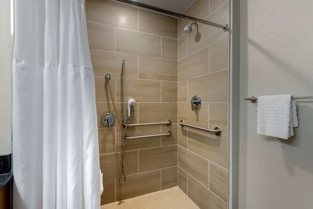غرفة بسريرين كوين لذوي الإعاقة، Best Western Plus Rumford Falls 5/5