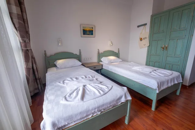 Room, Double or Twin Bed, Side Sea View، Diplomat Hotel 1/10