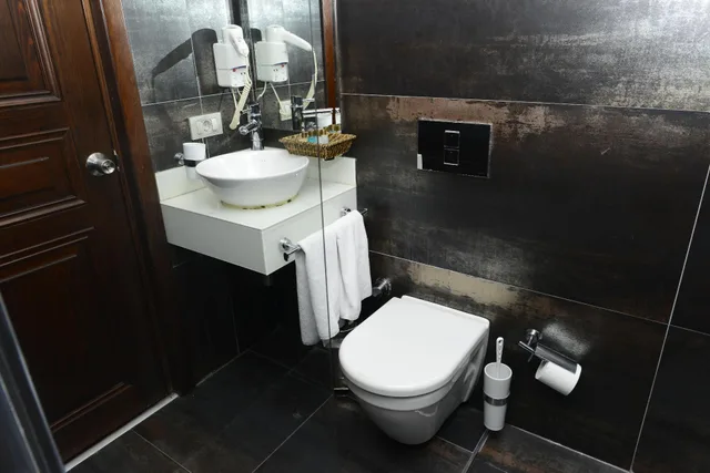 غرفة قياسية ثلاثية، Atik Palace Osmanbey 2/3
