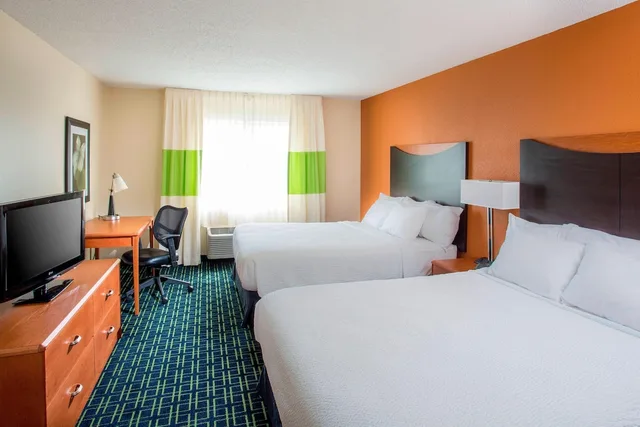 غرفة بسريرين مزدوجين لذوي الإعاقة، Fairfield Inn Middletown Monroe 1/3