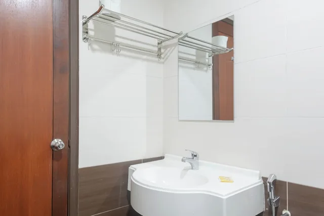 غرفة عائلية بسريرين كوين، Hotel Rose Crest Hill 8/9