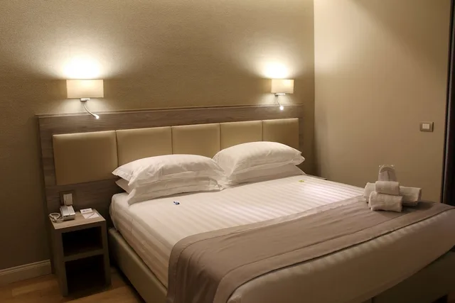 Standard, Triple, 1 Queen and 1 Single Bed, Smoking, Best Western Hotel Moderno Verdi 6/10