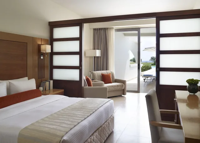 غرفة جونيور بسريرين منفصلين بإطلالة على البحر بمسبح خاص، Apollo Blue Hotel 1/2