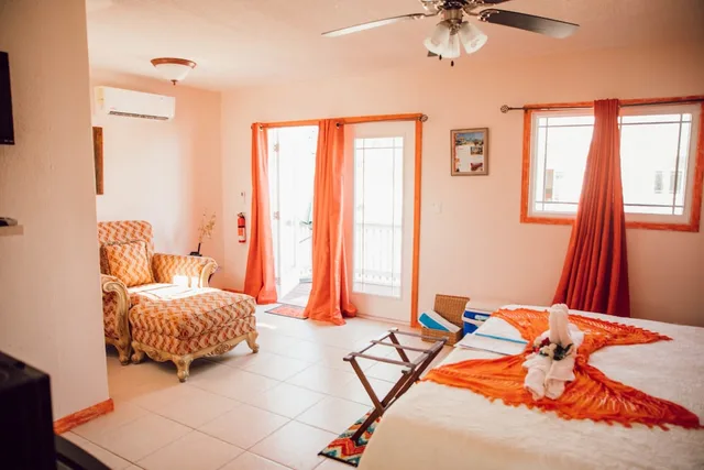 كوخ حصري بسرير كينج بغرفة نوم واحدة، EMBRACE Resort 1/3