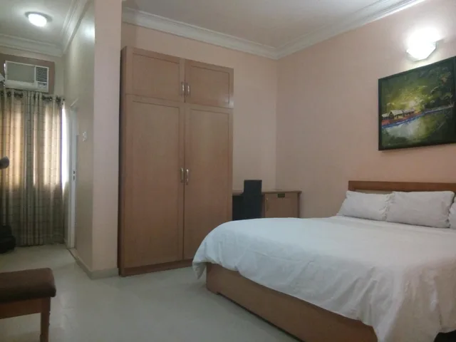 غرفة قياسية، Allen Suites 1/1