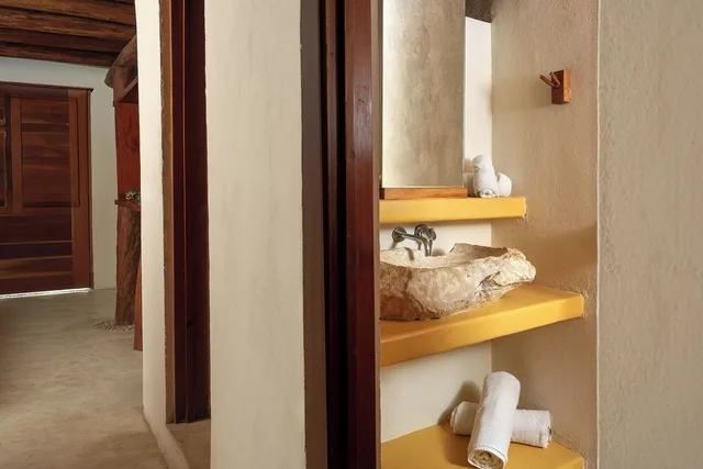 دوبلكس بريميوم بسرير كينج وسرير كوين بشرفة، Hotel El Pueblito 7/7
