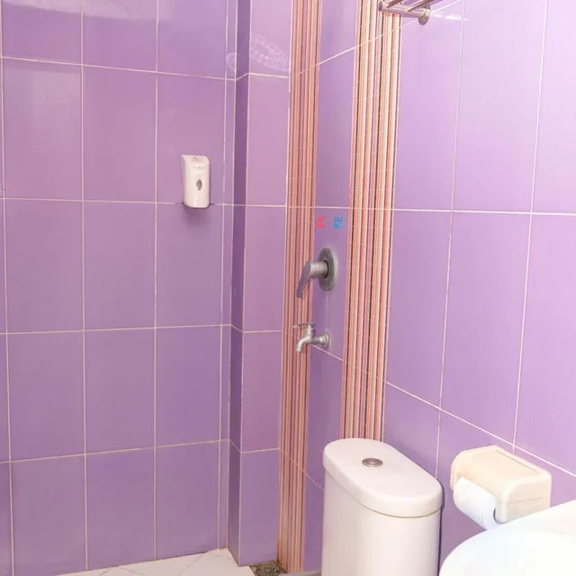 غرفة بسرير كينج، Hotel Dalu Semarang 4/6