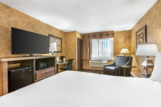 غرفة بسرير كوين لذوي الإعاقة، Best Western Plus Inn Of Santa Fe 2/3