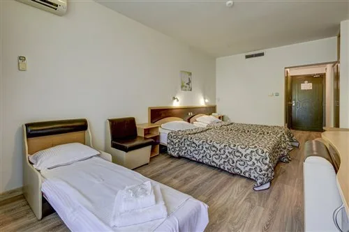 غرفة بسرير مزدوج بشرفة، Hotel Shipka 1/2