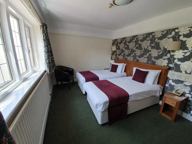 غرفة بسريرين منفصلين، Farnham House Hotel 2/4