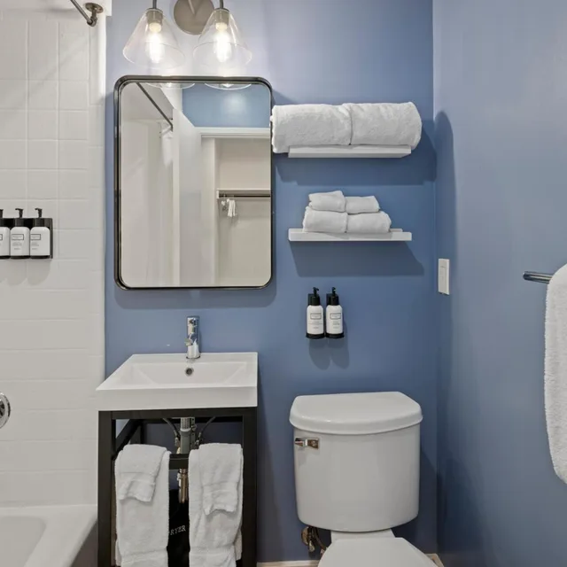 غرفة سوبيريور بسريرين كوين، Sea Harbor Hotel 7/9