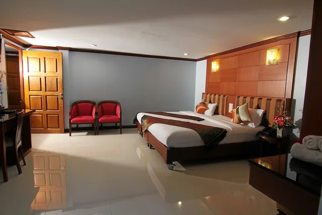 Star, 3 Beds، Sky Suites 2/5