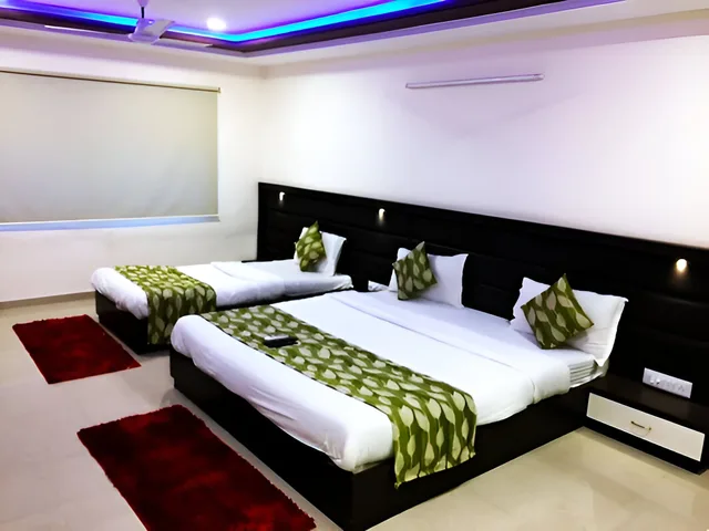 غرفة عائلية بسرير فردي، HOTEL SADHBHAV 4/5