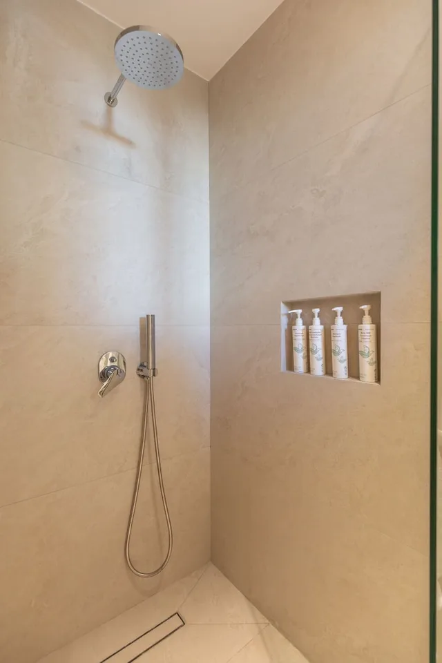 غرفة سوبيريور رباعية بإطلالة على الحديقة، Elena Hotel 7/8