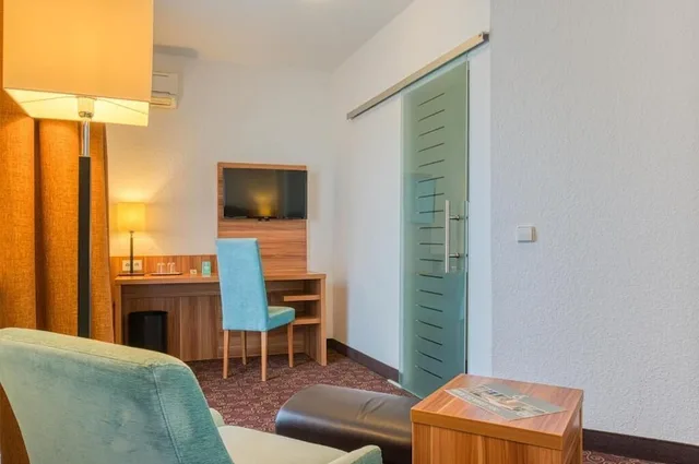 غرفة كلاسيكية بسريرين منفصلين وسرير كوين، Centro Hotel Sautter 4/7
