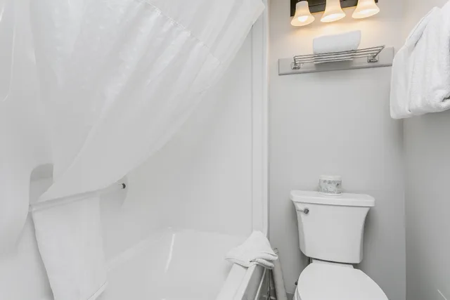 جناح جونيور بسرير كينج، Tonquin Inn Jasper Hotel 8/10
