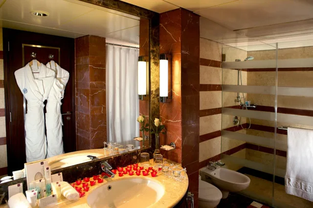 Apartment, Sea Front, Balcony، Raouche Arjaan By Rotana Beirut 3/3