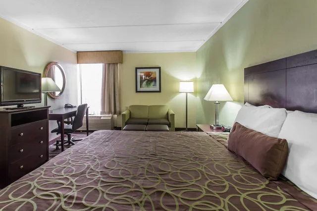 غرفة قياسية بسرير كينج، Best Western Gastonia 6/8