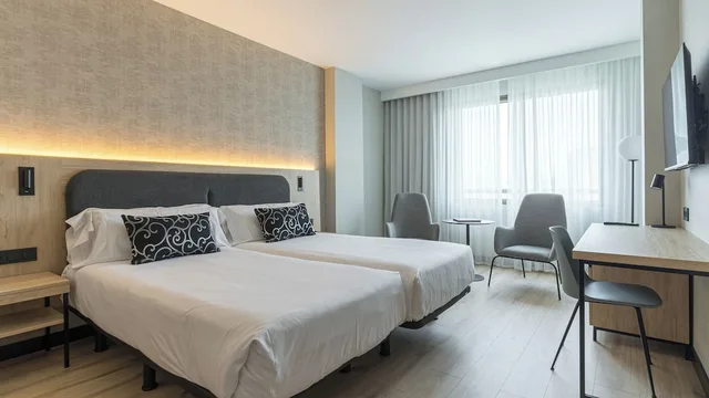 Comfort, Twin Beds, Blanca de Navarra 1/5