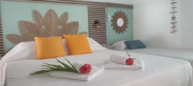 Family, Bungalow, 1 Double and 3 Single Beds, Sea View، Brise Marine 4/9