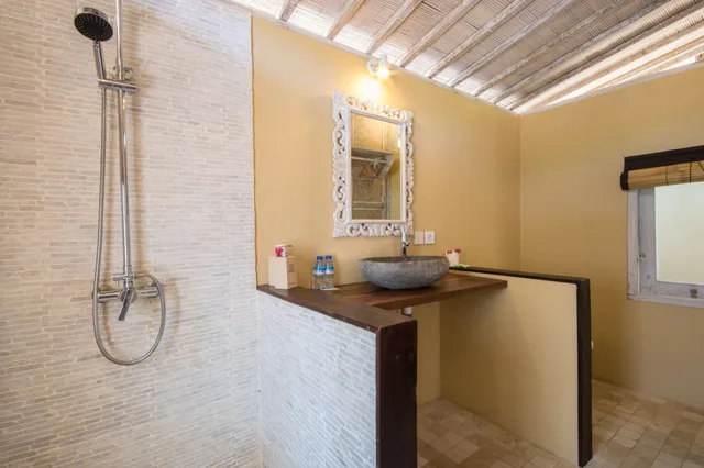 غرفة سوبيريور بسرير كينج بغرفة نوم واحدة بمسبح خاص، LES VILLAS OTTALIA GILI MENO 3/4