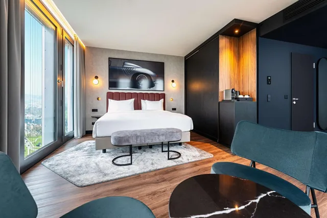 غرفة بريميوم ركنية، Radisson Blu Hotel at Porsche Design Tower Stuttgart 4/10