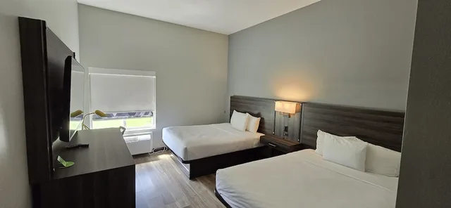 غرفة بسريرين كوين لذوي الإعاقة، La Quinta Inn & Suites by Wyndham Gonzales LA 3/10