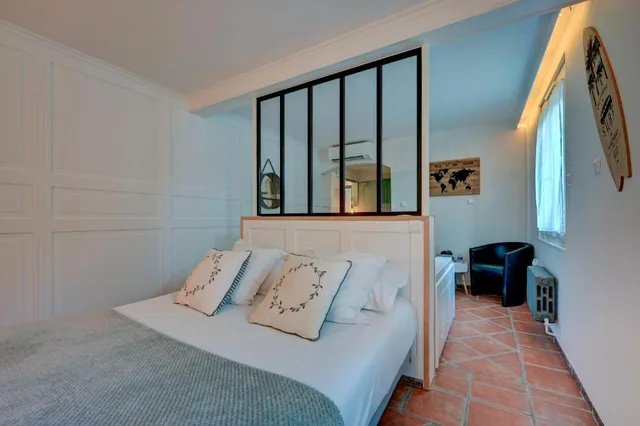 شرفة، Hotel the Originals Martigues Clair 2/2