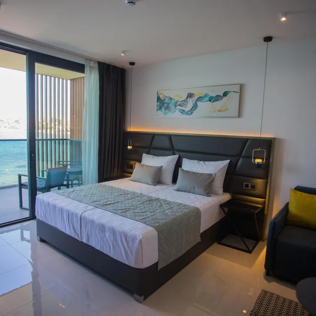 Luxury, Double Bed, Sea View, Terrace, Liberty Plaza 1/10