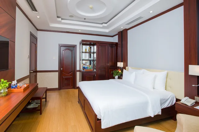 Executive, Suite, River View, Van Phat Riverside Hotel 1/4