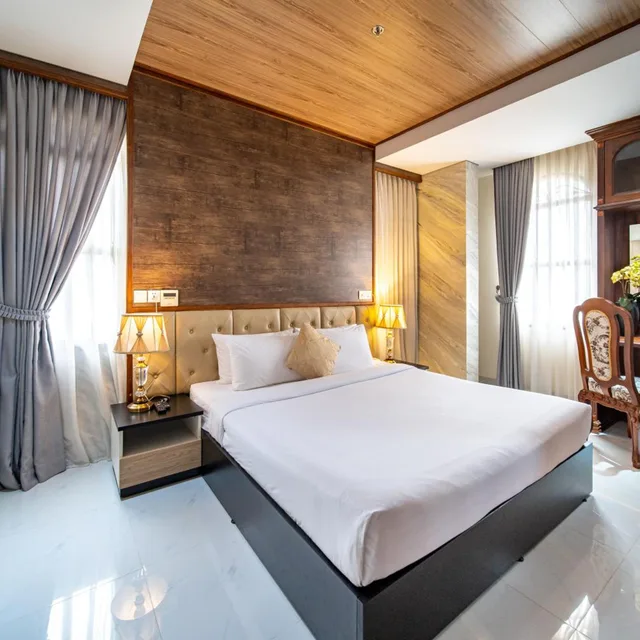جناح جونيور، LCS Hotel & Apartment 1/10