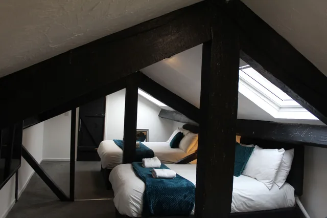 Apartment, 1 Single and 2 Double Beds, 2 Sofa، The Mitre Hotel 5/9