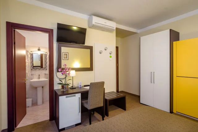 غرفة سوبيريور ثلاثية بسرير مزدوج وسرير بطابقين، Hotel Boccascena 8/8