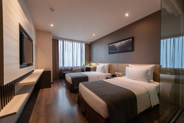 Deluxe, Twin Beds, Partial Sea View, Alana Nha Trang Beach Hotel 2/3