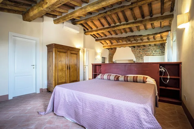 دوبلكس بسريرين كينج، Hotel Villa Sermolli 4/9