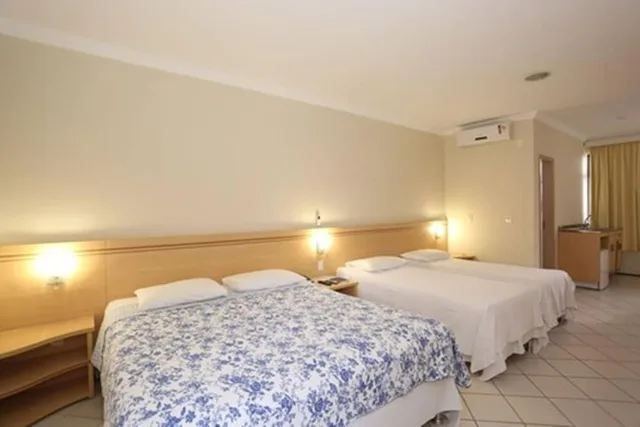 غرفة بريميوم ثلاثية بسرير مزدوج وسرير فردي، Litoranea Praia Hotel 1/2