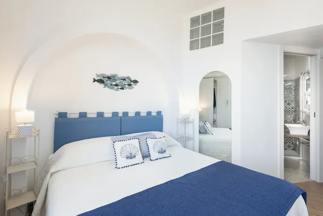 غرفة اقتصادية بسريرين منفصلين بإطلالة على البحر، La Caletta Hotel 3/5