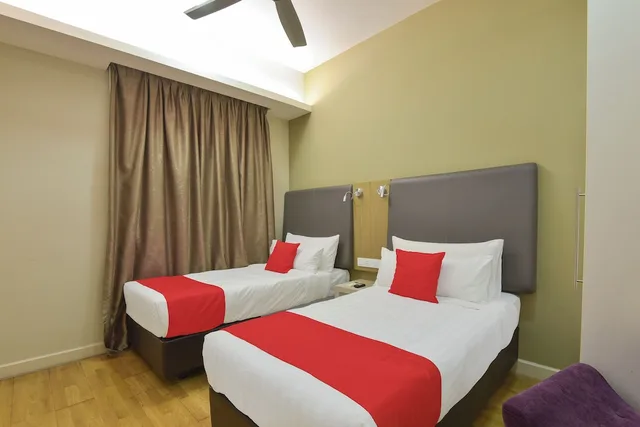3 Bedrooms, Suite, 3 King Beds, Twin Towers View، Suasana Suites Bukit Ceylon 9/10