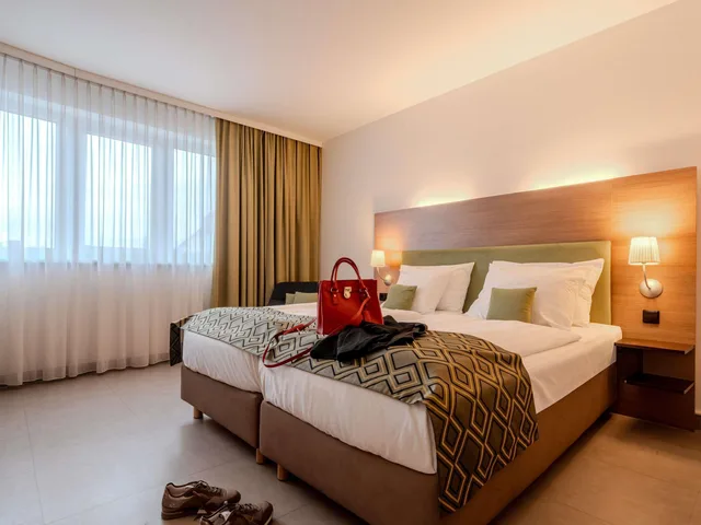 غرفة قياسية بسرير مزدوج أو سريرين منفصلين، Mercure Graz City Hotel 4/10