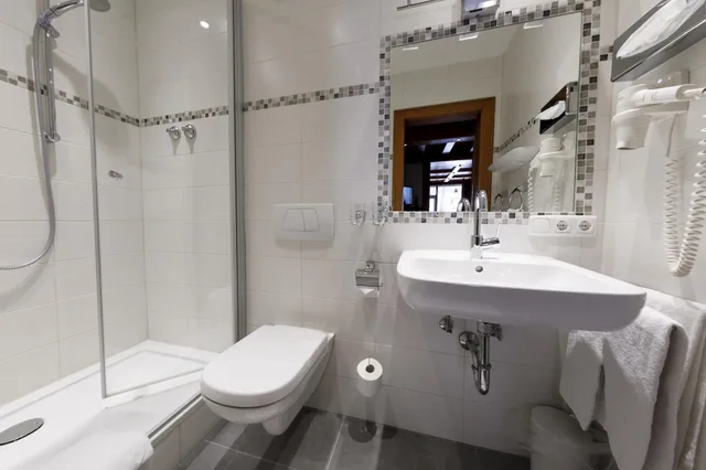 غرفة كومفورت بسرير مزدوج، Hotel and Gasthof Fraundorfer 6/8