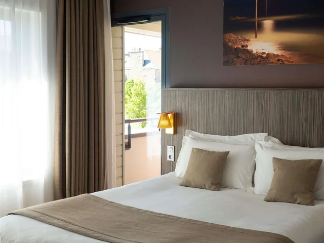 غرفة بريفيليج بسرير مزدوج بشرفة، Mercure Saint Malo Balmoral 5/10
