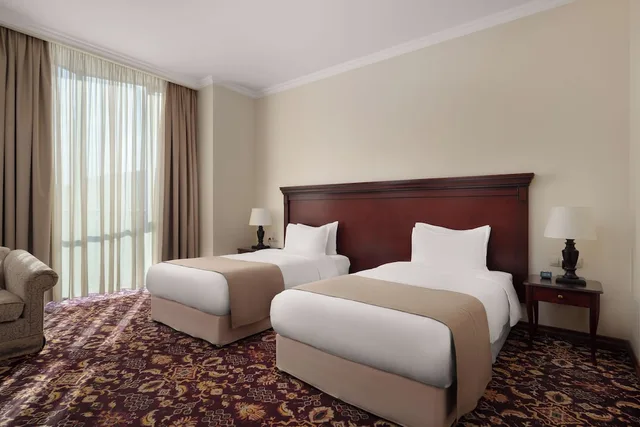 جناح بسرير كينج، Ani Grand Hotel Yerevan 4/10