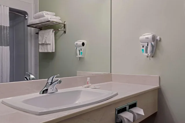 غرفة بسريرين كوين للمدخنين، Quality Inn & Suites Whitecourt 3/4