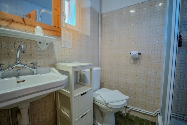 Superior, Twin Beds, 2 Trundle Beds، Hôtel Du Centre 5/6