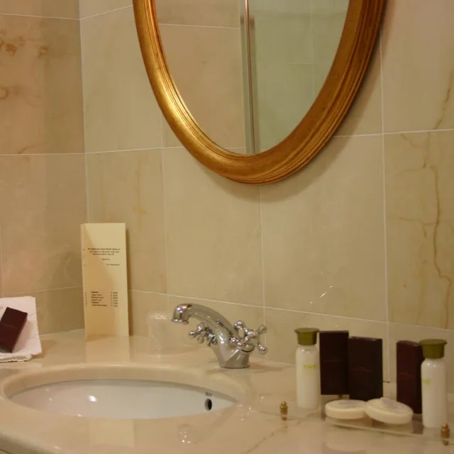جناح، Grand Hotel Palace 4/4