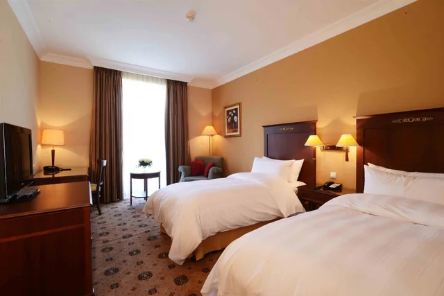 غرفة قياسية بسريرين منفصلين، Lotte City Hotel Tashkent Palace 1/3