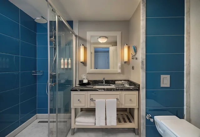 Swim Up, Pool, Family, Suite, Queen and Twin Beds, 2 Sofa، Titanic Deluxe Golf Belek 9/10