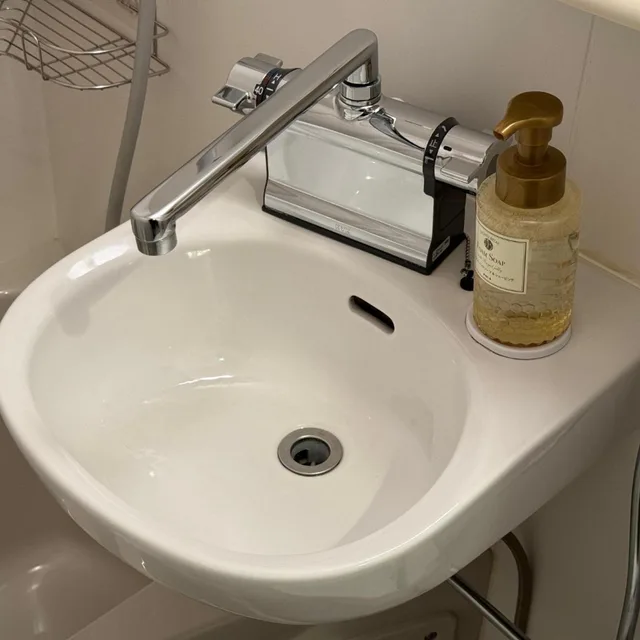 Small Double, Hotel It's On 9/10